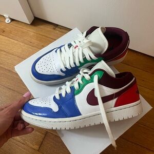 WMNS AIR JORDAN 1 LOW SE / White/dark beetroot / Size 7, with box
